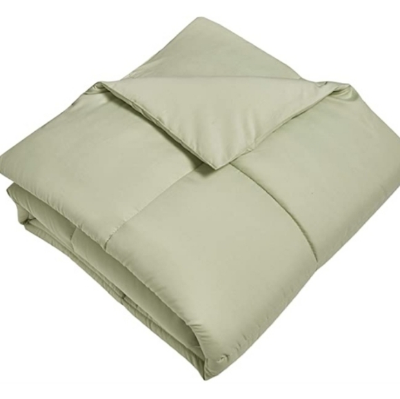 ROYAL LUXE SUPER SOFT ALL SEASON DOWN ALTERNATIVE COMFORTER, KING - Picture 6 of 7